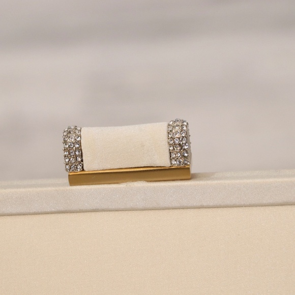 Badgley Mischka Rhinestone Bow Guile Clutch Ivory  Evening Bag - Picture 9 of 13